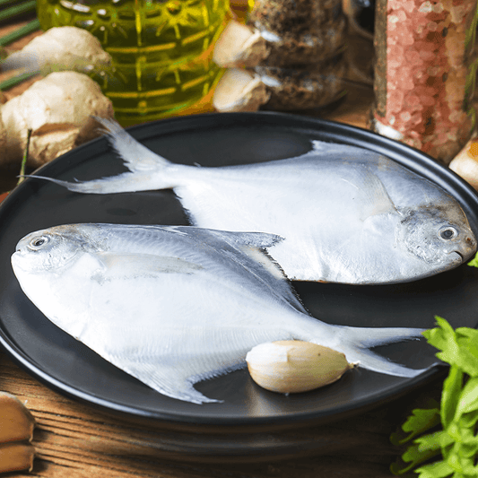 White Pomfret Whole 800gms – 1kg
